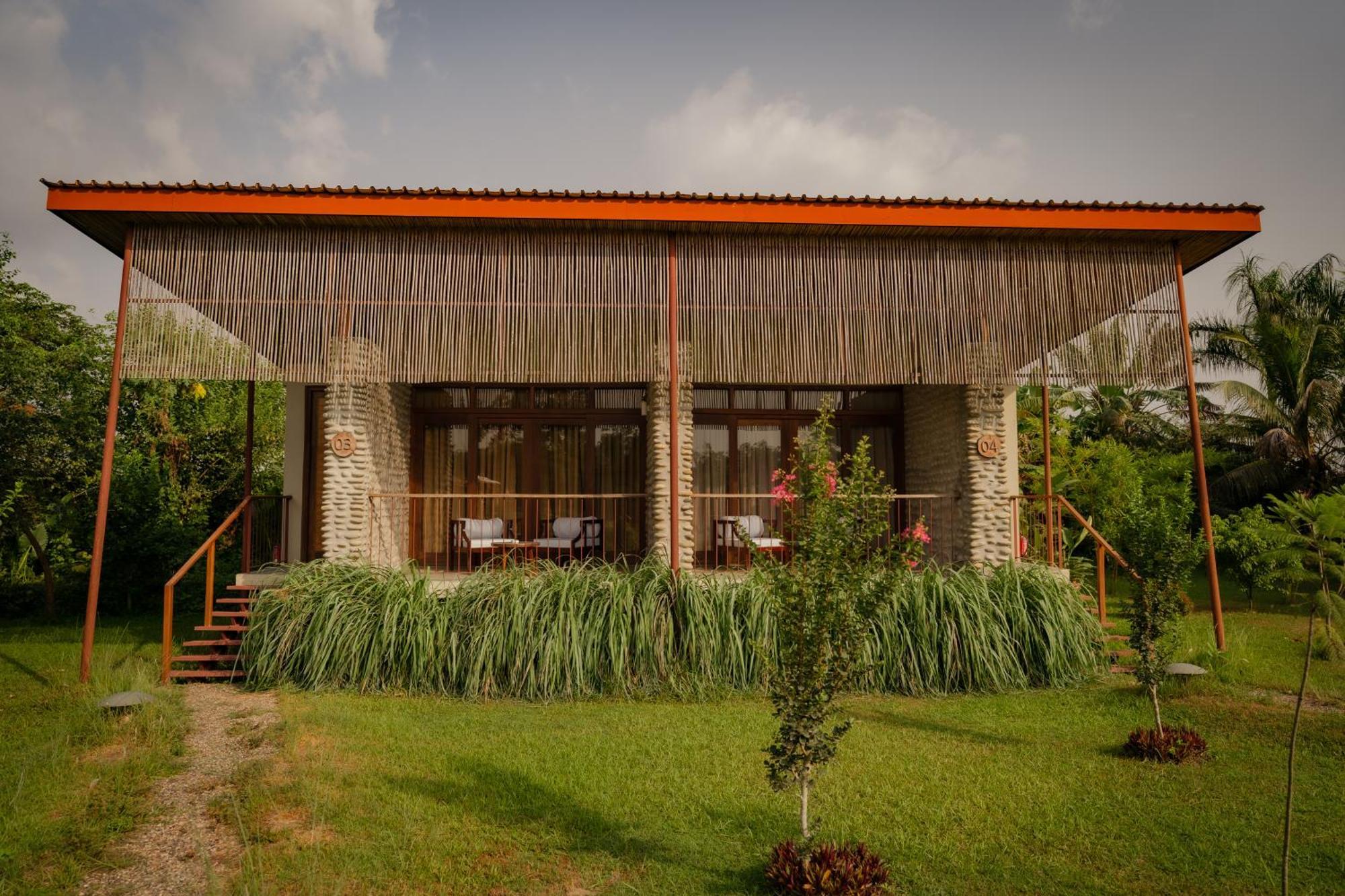 Sanctuary Chitwan National Park Hotel Luaran gambar