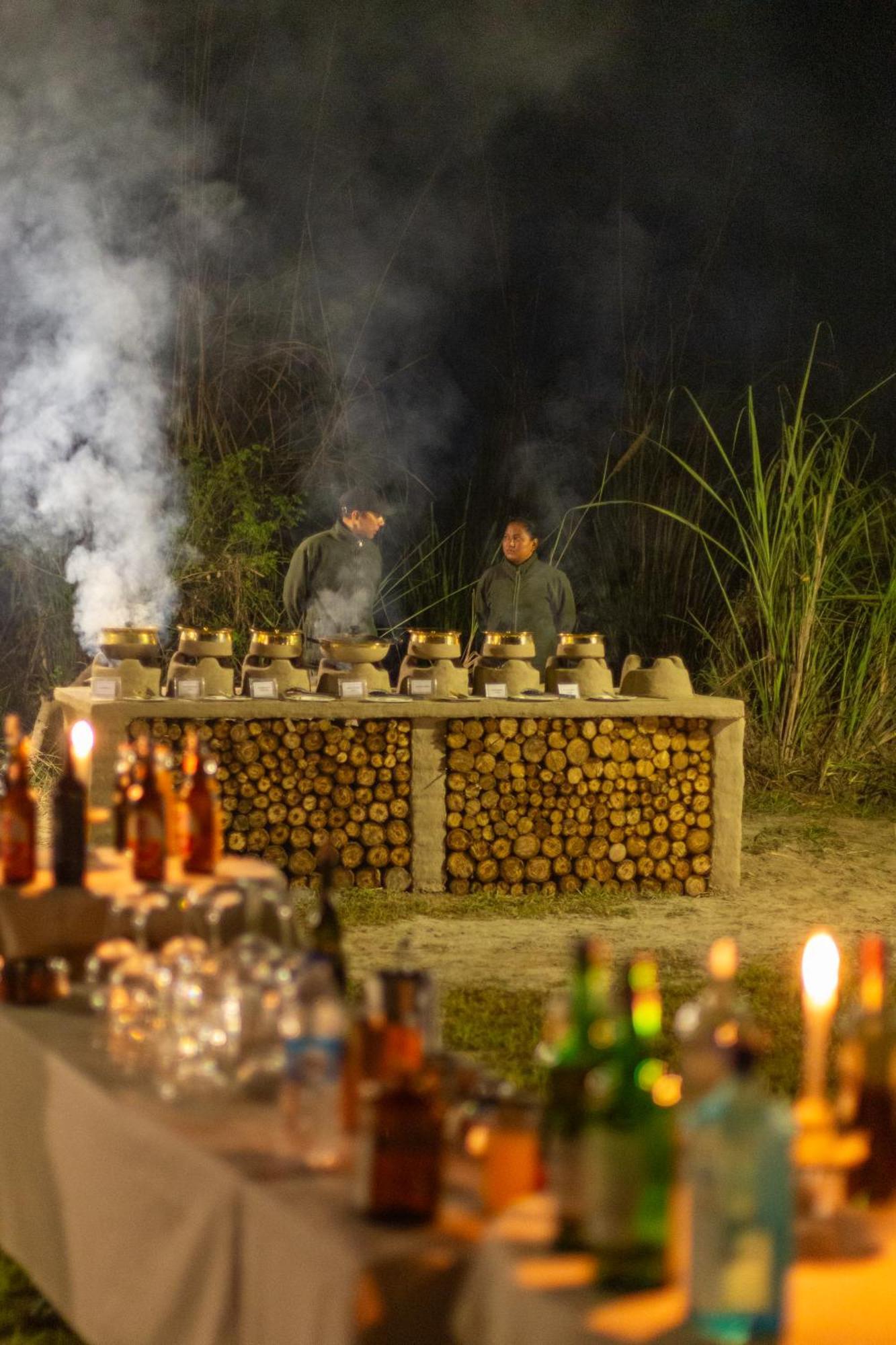 Sanctuary Chitwan National Park Hotel Luaran gambar